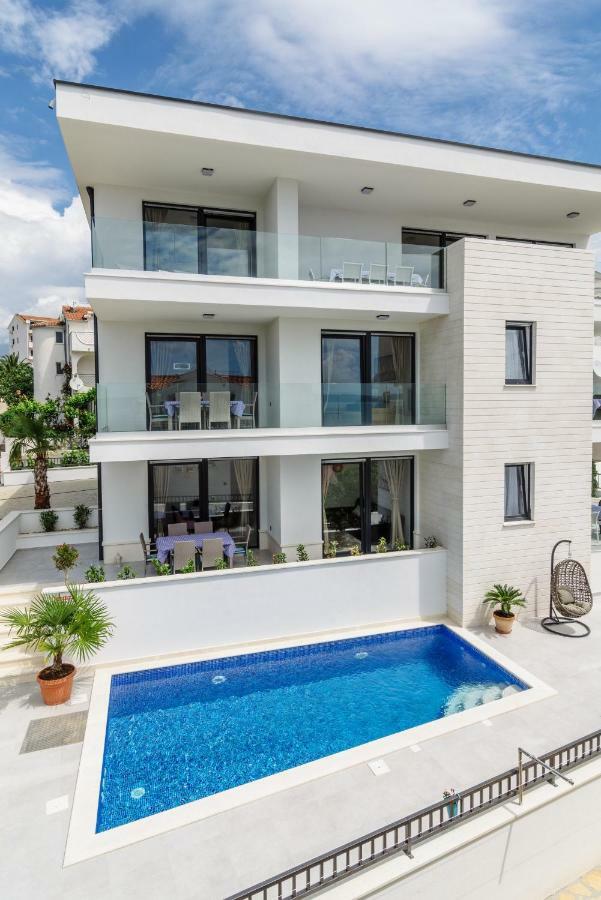 Apartments Villa Dalmatia Trogir Ngoại thất bức ảnh