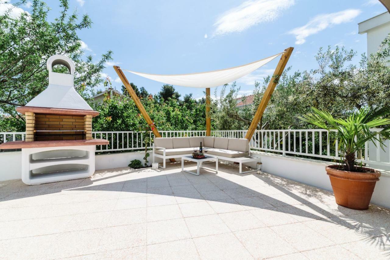 Apartments Villa Dalmatia Trogir Ngoại thất bức ảnh
